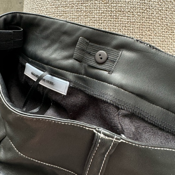 Maniere de Voir adjustable size faux leather - Picture 6 of 6